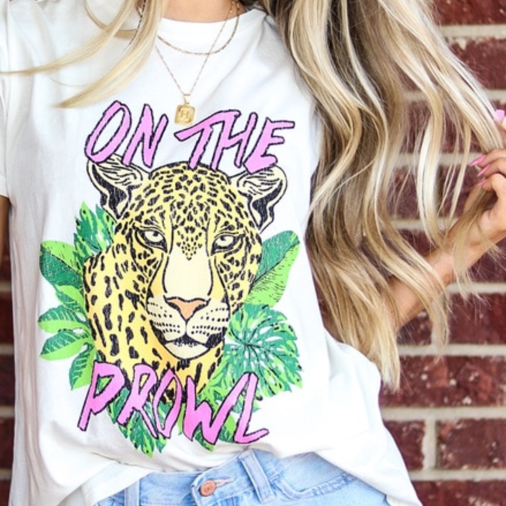 LAST ONE! XS Show Me Your Mumu On The Prowl Tee - Picture 5 of 6